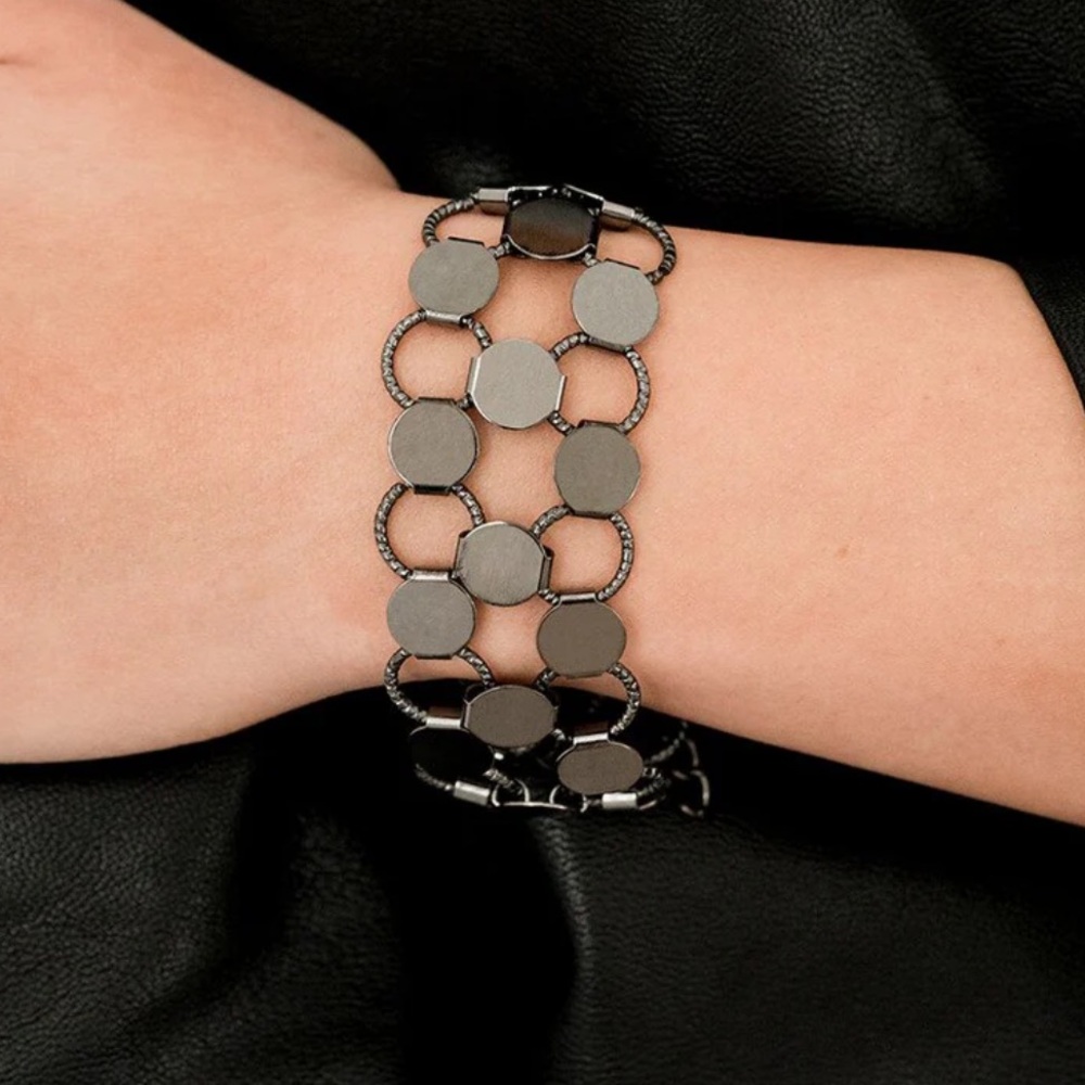NEW Black Gunmetal Disc Net Bracelet